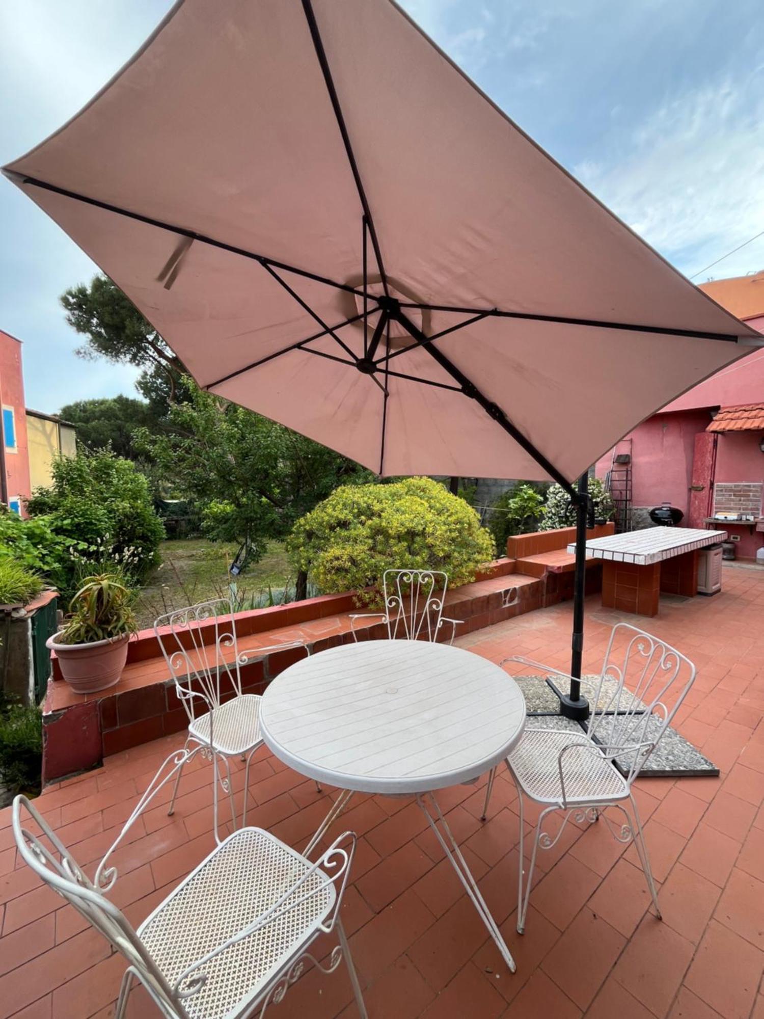 Casa Vista Castello Villa Капрая Екстериор снимка